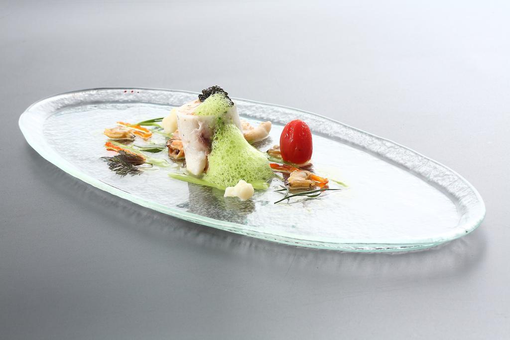 Parizzi Suites & Restaurant Parma Bagian luar foto